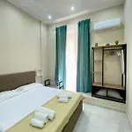 Royal Dream Bed & Breakfast 4*
