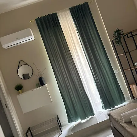 Royal Dream Bed and Breakfast *