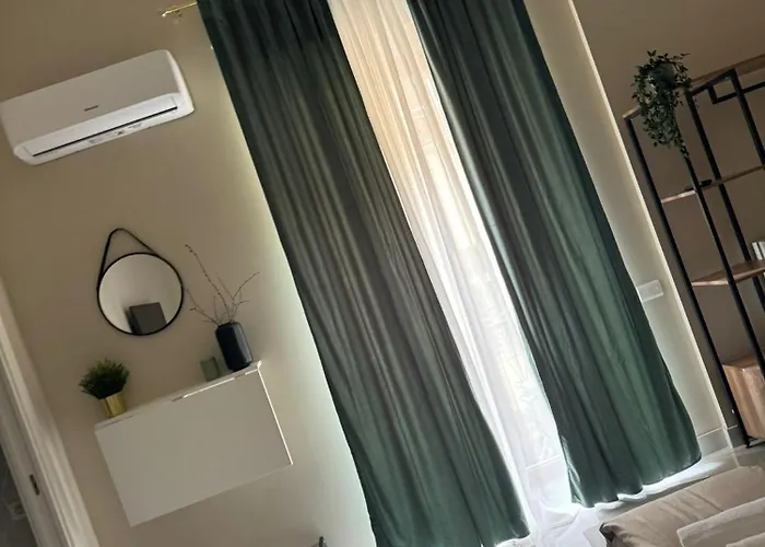 Royal Dream Nocleg ze śniadaniem 4*