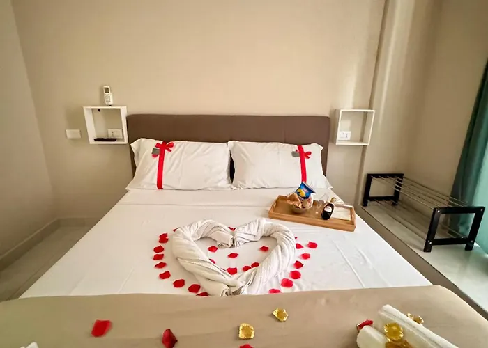 Royal Dream Nocleg ze śniadaniem 4*